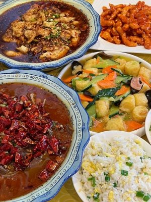 Jing Jing Restaurant · Authentic Sichuan Cuisine (TaiDong Pedestrian Street Store)