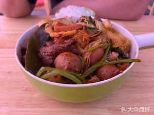 Luyuan Sichuan Flavor Spicy Hot Pot (Dongfang Community Branch)