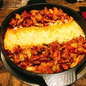 300°C Chuncheon Grilled Chicken · Rice Cake Hotpot (Wanjia Plaza Store)