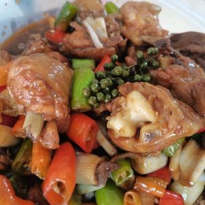 Linyi Stir-fried Chicken