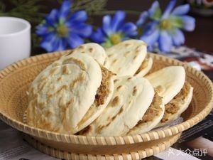 A Qing Suo Noodle House (Shinan District, Qingdao)