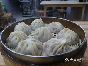 Wu Hu Steamed Dumplings and Soup Dumplings (Xinglong Road Branch)