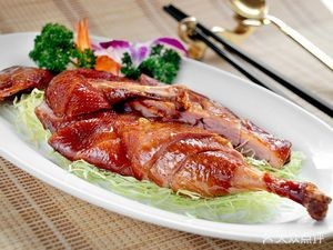 Jingwei Roast Duck (Xinglong Road Store)