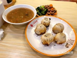 Dengji First-Class Pan-Fried Dumplings