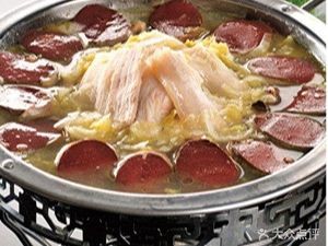 Northeast Pig-Killing Dish Home Cooking Restaurant (Xiwu Road Branch)