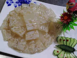 Northeast Family Restaurant Tongxin Ge Hotel (Nanning Road Store)