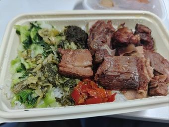 Lao Deng Cola Pork Rib Rice (Shibei Branch)