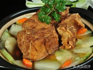 Jing Jiu Pork Rib Rice (Baihui Department Store Branch)