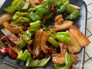 Yang's Three-in-One Dumplings · Seafood Home-style Cuisine