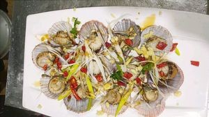 Qingdao Specialty Seafood Restaurant