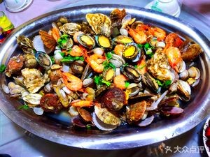 Yi Pin Dumpling City Old Qingdao Seafood Home-style Restaurant