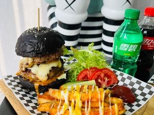 Blackface Count · Handmade Beef Burger