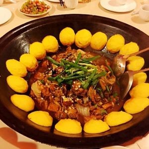 Fadu Village Wood-Fired Iron Pot Stew (Seafood Processing)
