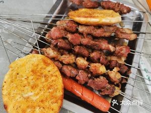 Huiwei Pavilion Cuisine (Huzhou Road Branch)