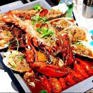 Local Fishing Village Seafood Barbecue Home-style Cuisine (Yantaiqian Branch)