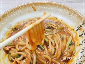 Jiangwei Xiang Xinjiang Fried Rice Noodles (Jihan Mall Branch)