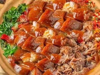 What to Eat? Brother! Try Some Pig Skin Rice