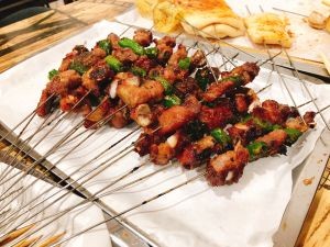 Lu Binghua Barbecue · Wild Dumplings (Hong Kong East Road Store)