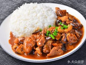 Wu Lao Xi'er Shanxi Knife-Sliced Noodles with Tongguan Meat Buns