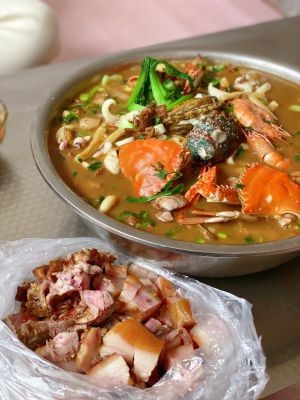 老苗头特色烩饼店