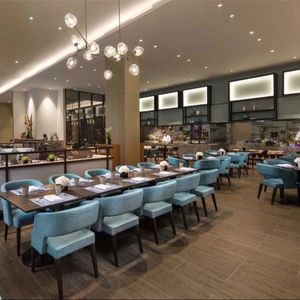 青岛东方影都希尔顿逸林酒店·地平线自助餐厅