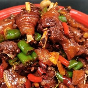 Bai Wei Xuan Linyi Stir-Fried Chicken (Haia Community Branch)