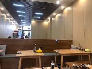 Tongfu Rice Noodles and Fried Skewers