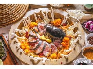 Dianjun Fish Taste · Steam Stone Pot Fish (Lashan North Road Store)