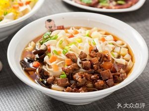 Old Lady's Noodles with Sauce