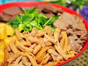 Ji Ji Nanjing Duck Blood Vermicelli (Furong Street Branch)