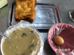 Lao Zhu Family Snack Shop (Xindong Lane Branch)