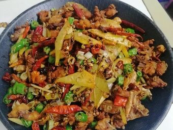 Little Couple Grilled Fish Spicy Chicken (Former Zhangzhuang Road Branch)