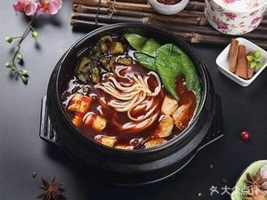 Old Chongqing Rice Noodles Special Fried Snacks (Jigang Market Branch)