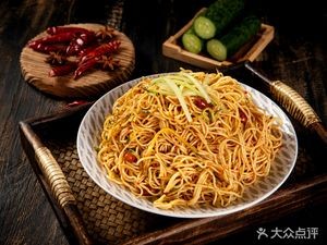 Weijixian Chongqing Old Sandpot Rice Noodles (Wang She Ren Store)