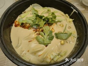 Nian Hu Lu Northeastern Pot Noodles (Hengda City Store)