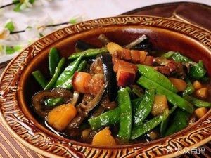 Northeast Earth Pot Home-style Cuisine