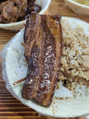 Guan Ji De Fu Braised Pork with Bone (Jingshi West Road Branch)