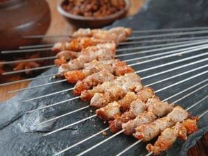 Lao Ji Hong Ji Big Noodles (Binggu Street Store)