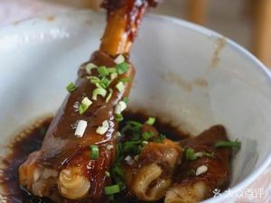 Xinshi Zhu's Lamb Shop