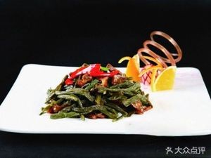 Xue Zhuangzhu Fresh Chicken Earth Pot (Gangqu Branch)