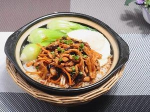 Xuanlin Claypot Rice