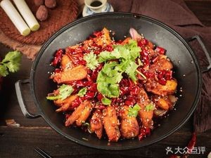 Sichuan-Hunan Home-style Stir-fry Fast Food (Caixing Road Store)