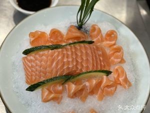 Yi Hu · Wei Yun Xuan