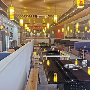 Yu Jiuxiang · Chongqing Zhang Family Old Hot Pot · Premium Beef & Fresh Beef Hot Pot