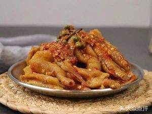 Fuxian Dumplings and Braised Dishes