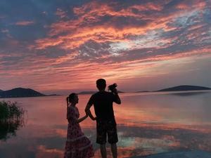 Lake Mountain Home · Special Farmhouse Cuisine · Lakeside Restaurant (West Taihu Branch)