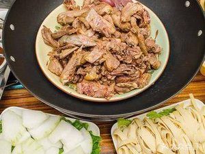 Sichuan-Hunan Home-style Cuisine (Jinxiangcheng Store)