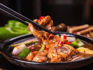 Fu's Rice Noodles with Braised Chicken Rice (Zhouhang Store)