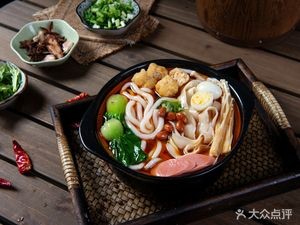 Xinxiang Garden Yunnan Crossing-the-Bridge Rice Noodles (Northwest Street Branch)