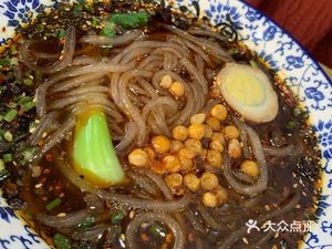 Chongqing Xiaomian Huaxi Beef and Lamb Rice Noodles (Jiulong Store)